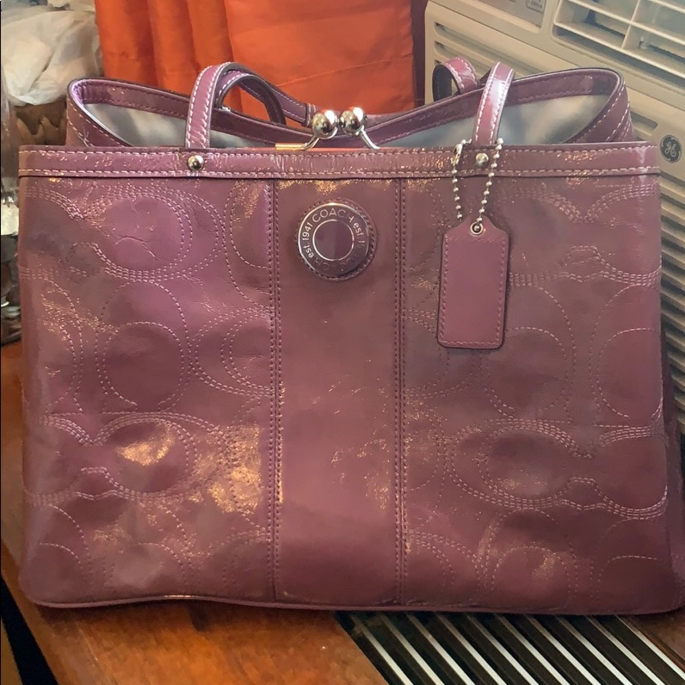 Coach Shoulder bag - Stripe Stitched Patent Frame